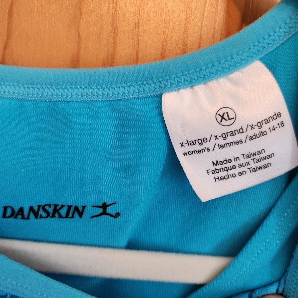 Danskin XL Active Tank Top Blue Sleeveless Athletic Layering‎ Built-in Bra - Picture 3 of 12
